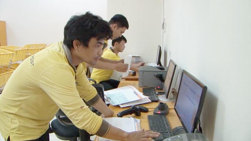 Mạng lưới bưu chính rộng khắp